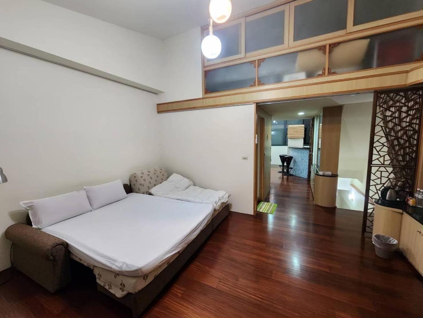 Miaoli Sanyi Travelling Homestay Dış mekan fotoğraf